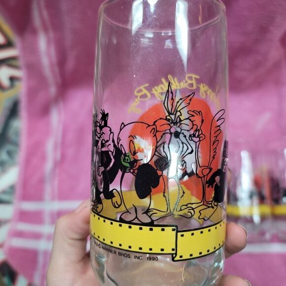 Vintage 1990 Warner Bros Looney Tunes 50th Birthday Bug Bunny glasses (set of 5) - Picture 9 of 10